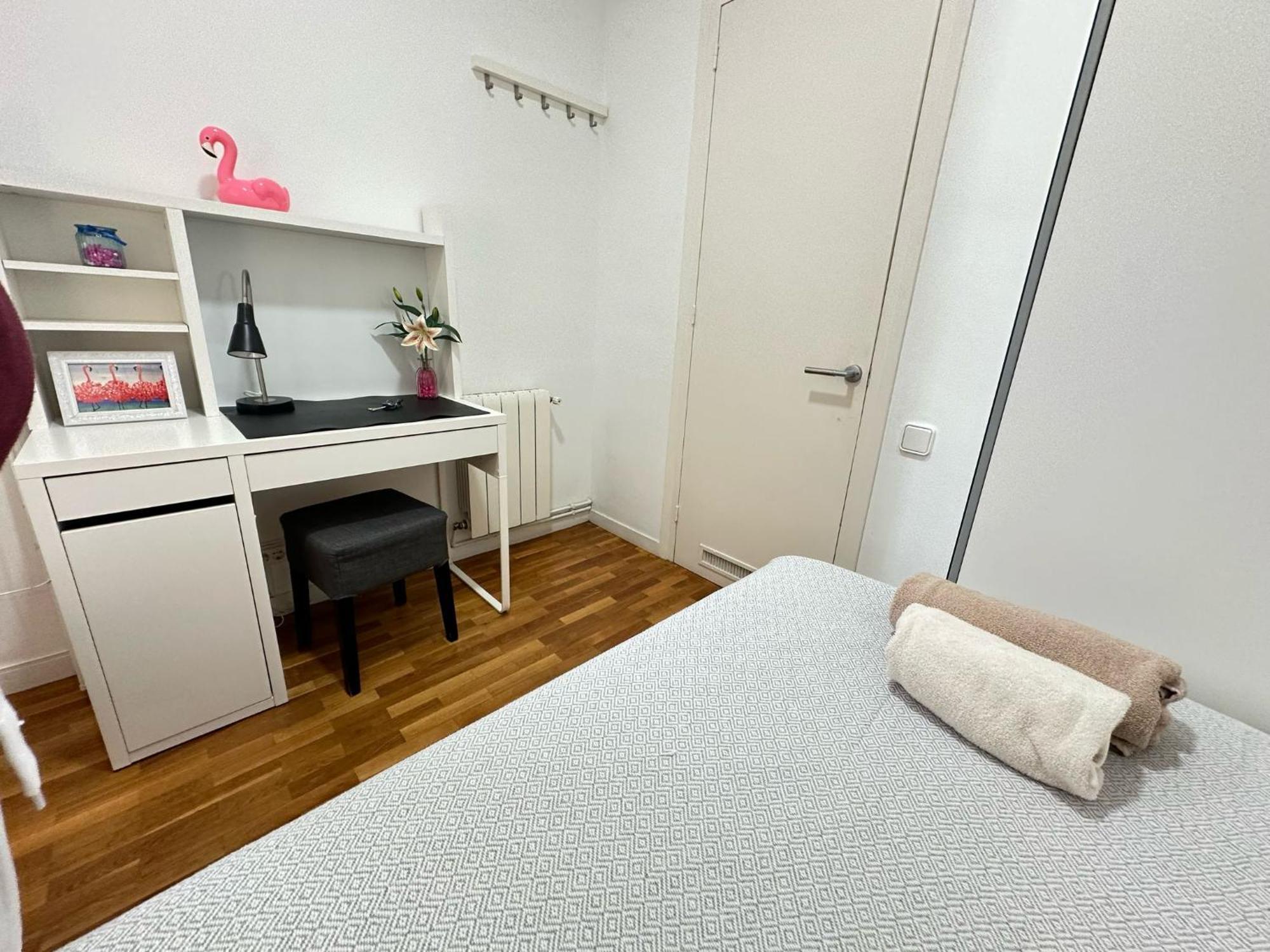 Nuevo Arago Habitaciones - Barcelona — Fotos 1